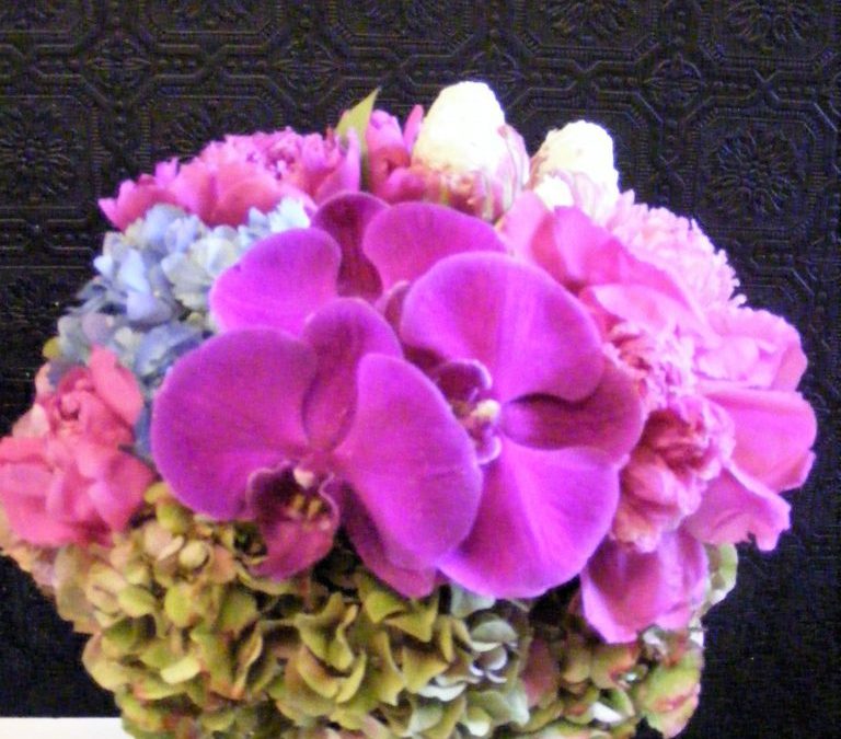 Vase arrangement maintenance