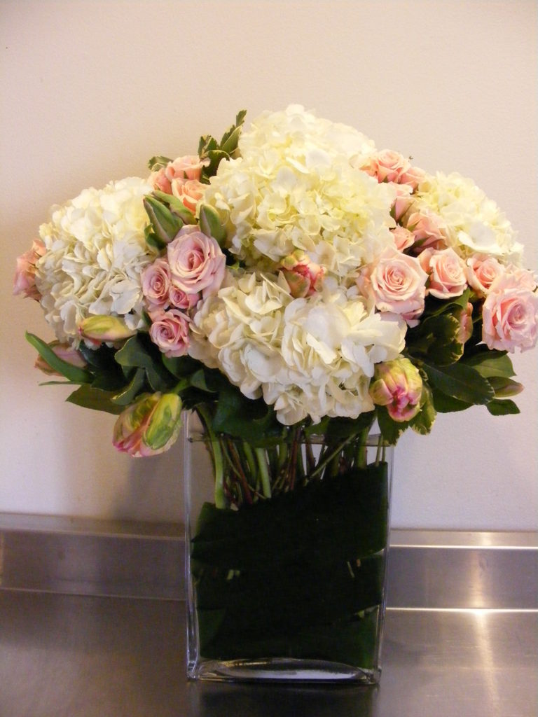 Vase arrangement